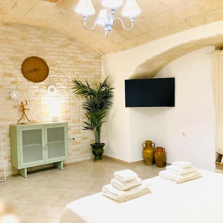 Antigua Historia Apartment Monopoli Exterior photo
